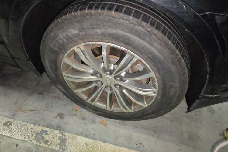 Used Cadillac XT5 2018 25T Luxury Model