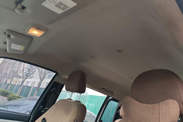 Used FORTHING Lingzhi 2019 M5L 1.6L 9-Seater Base Model China VI Standard Headliner