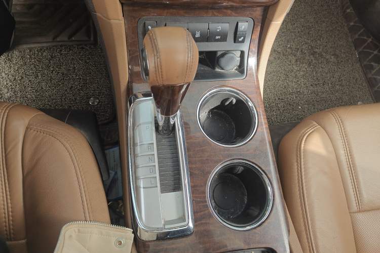 Used Buick Enclave 2014 3.6L Two-Wheel Drive Elite Comfort Version
