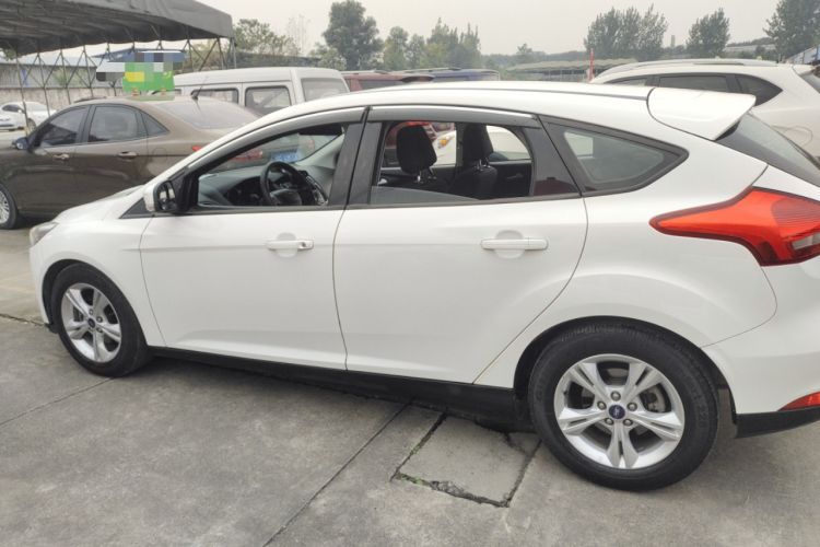 Used Ford Focus 2017 Hatchback 1.6L Automatic Comfort Plus SmartDrive Edition
