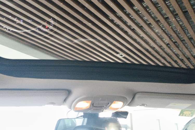 Used Jeep Compass 2019 220T Automatic Family Edition
