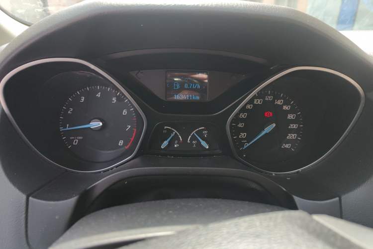 Used Ford Focus 2012 Hatchback 1.6L Manual Fashion Edition
