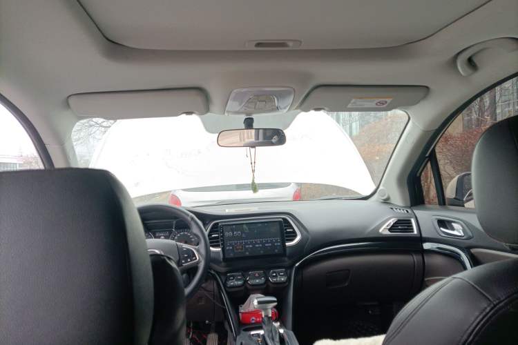 Used GAC Trumpchi GS4 2018 235T Automatic Two-Wheel Drive Elite Edition Headliner