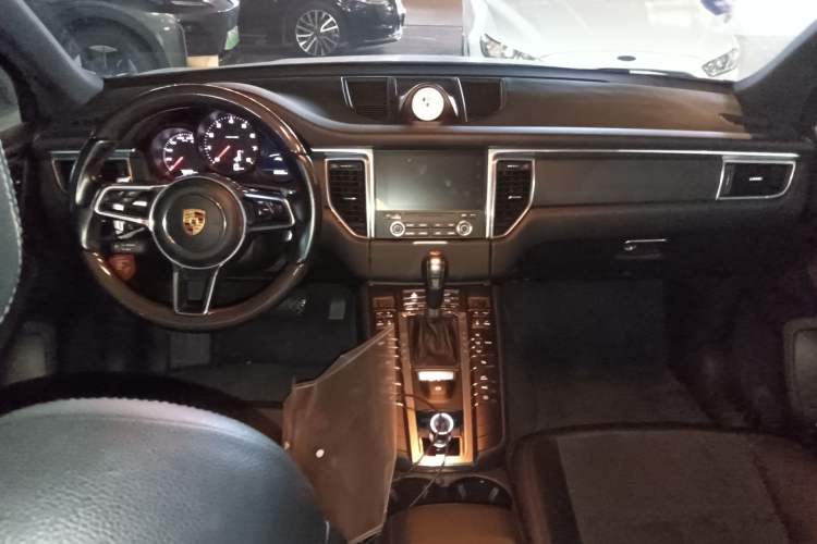 Used Porsche Macan 2017 Macan 2.0T