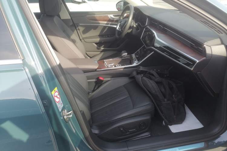 Used Audi A6 2020 allroad quattro Explorer 55 TFSI Prestige Off-Road Model