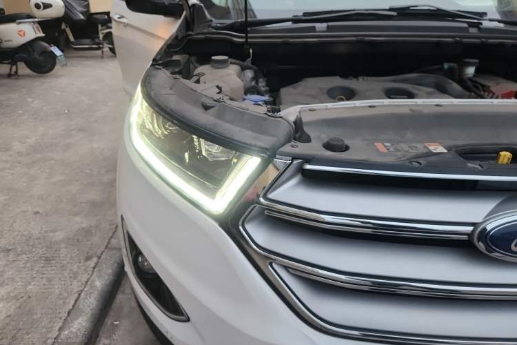 Used Ford Edge 2018 EcoBoost 245 4x4 Titanium Plus 7-Seater China V Standard Right Front Headlight