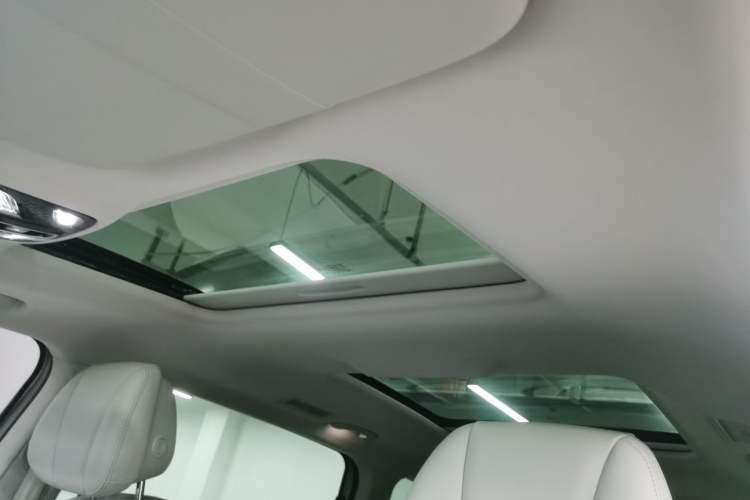 Used Roewe iMAX8 2023 400TGI Comfort Edition