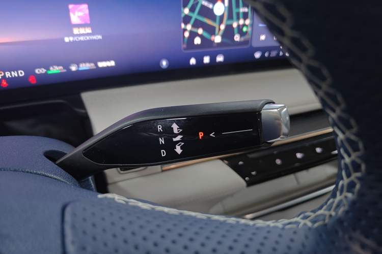 Used Buick GL8 New Energy 2024 Lu Zun Luxury Edition 6-Seater Gear Lever