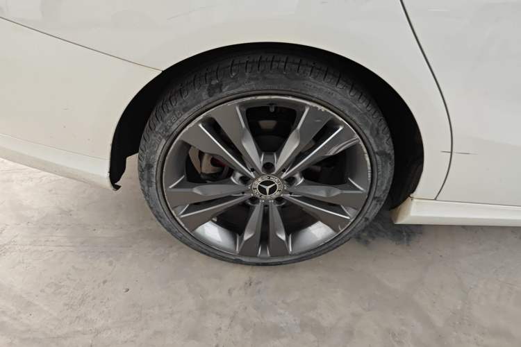 Used Mercedes-Benz CLA 2017 Refreshed CLA 200 Sport Edition Exterior 3