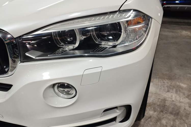 Used BMW X5 2014 xDrive35i Elegant Edition Left Front Headlight