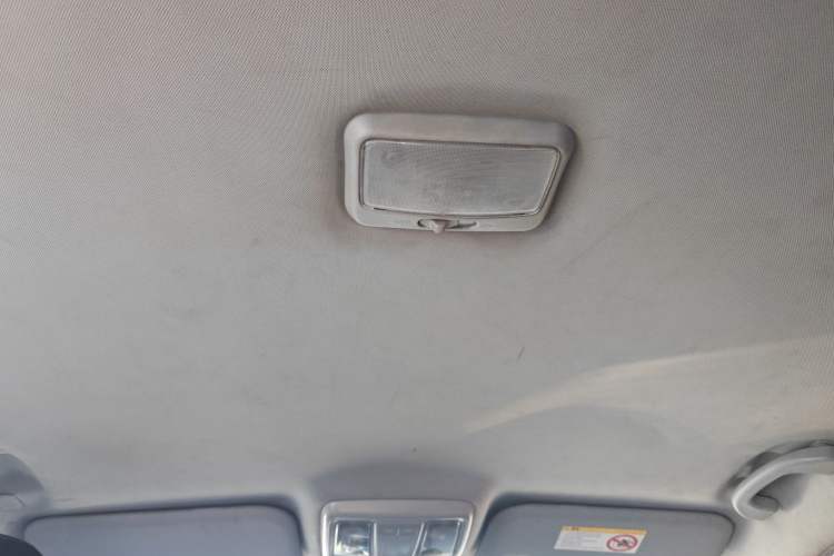 Used Haval H5 Classic 2015 2.0T Manual Two-Wheel Drive Advanced Version Headliner