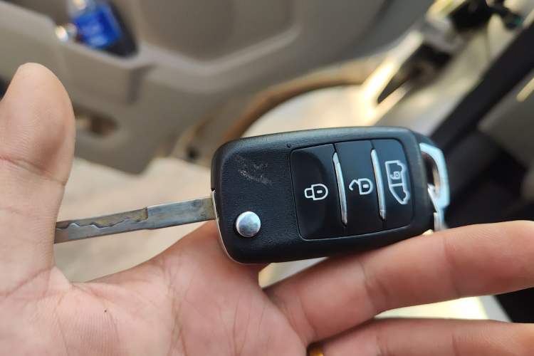 Used Ford Transit T8 2024 T8 2.3T Diesel Manual Short Wheelbase Mid-Roof 6-Seater Multi-Function Version 3/3