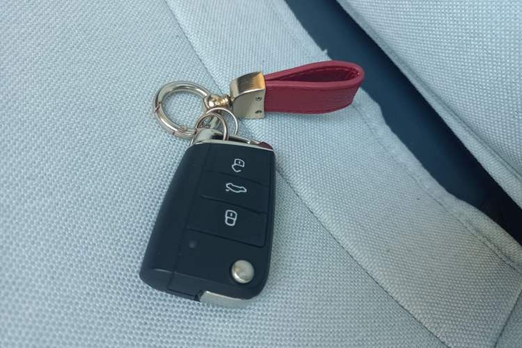 Used Volkswagen Tharu 2024 300TSI Two-Wheel-Drive Full Moon Edition