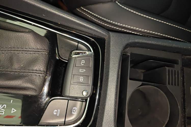 Used Skoda Kodiaq 2018 Facelifted TSI330 5-Seater Two-Wheel-Drive Luxury Enjoyment Edition