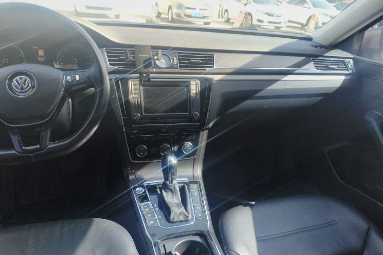 Used Volkswagen Passat 2016 330TSI DSG Prestige Edition
