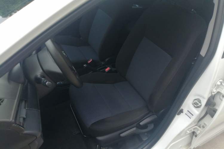 Used Toyota YARiS L Zhi Xuan 2015 1.5E Automatic Charm Edition