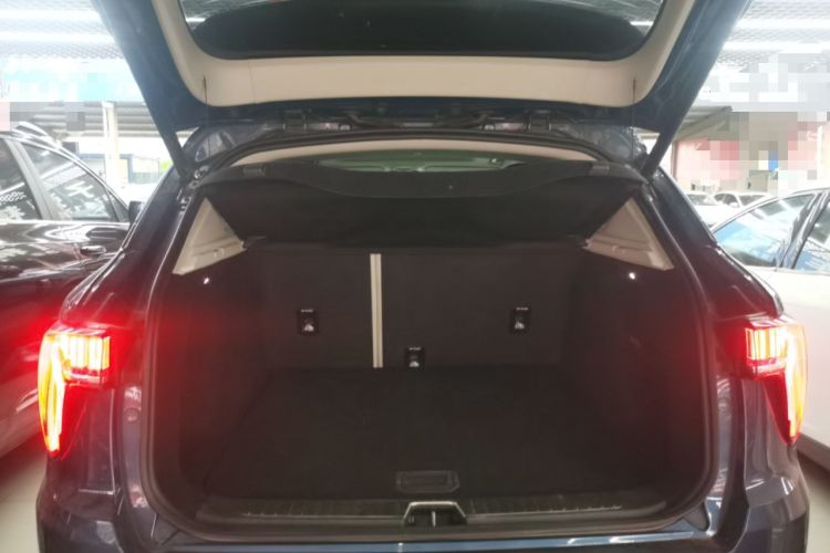 Used Lynk & Co 01 2017 2.0T Two-Wheel Drive Zhaopu Version Trunk