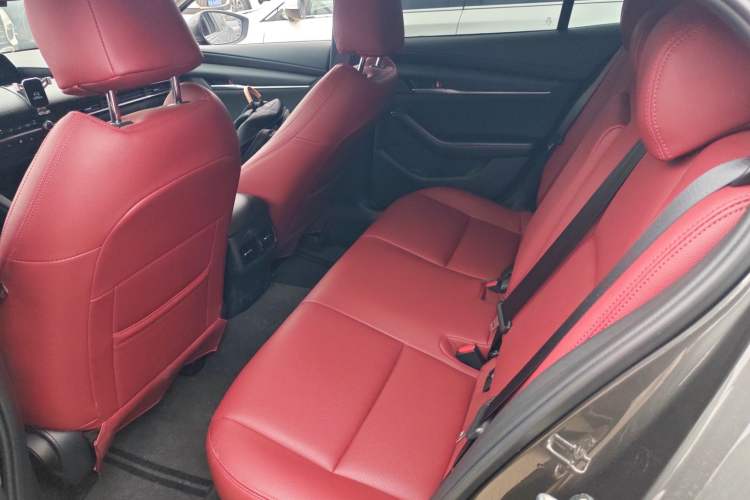 Used Mazda 3 Axela 2022 2.0L Automatic Zhiqing Edition Left Rear Seat