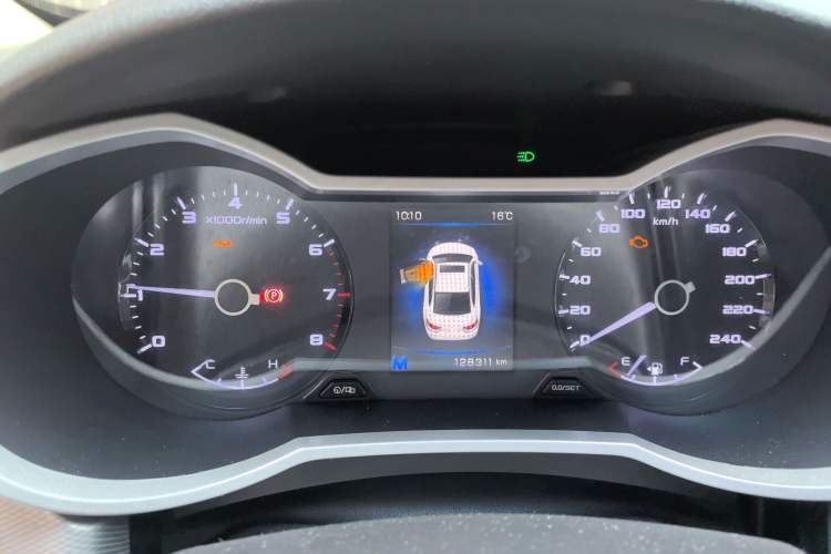 Used Geely Auto Emgrand GL 2018 1.8L Manual Elite Smart Connectivity Version
