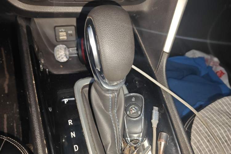 Used Buick Encore 2020 20T CVT Elite Edition Gear Lever