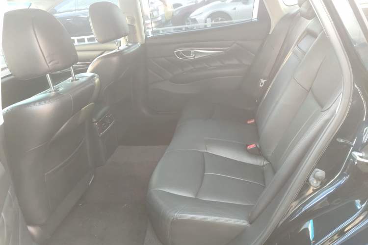 Used Infiniti Q70 2017 Q70L 2.5L Enjoyment Edition