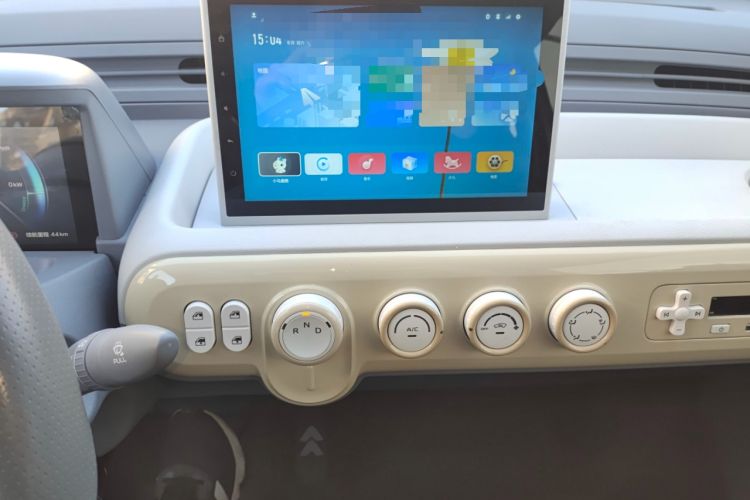 Used Bestune Pony 2025 222km Range Agile Horse Audio And AC Panel