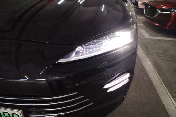 Used BYD Song PLUS New Energy 2024 HONOR Edition DM-i 110km Flagship PLUS
