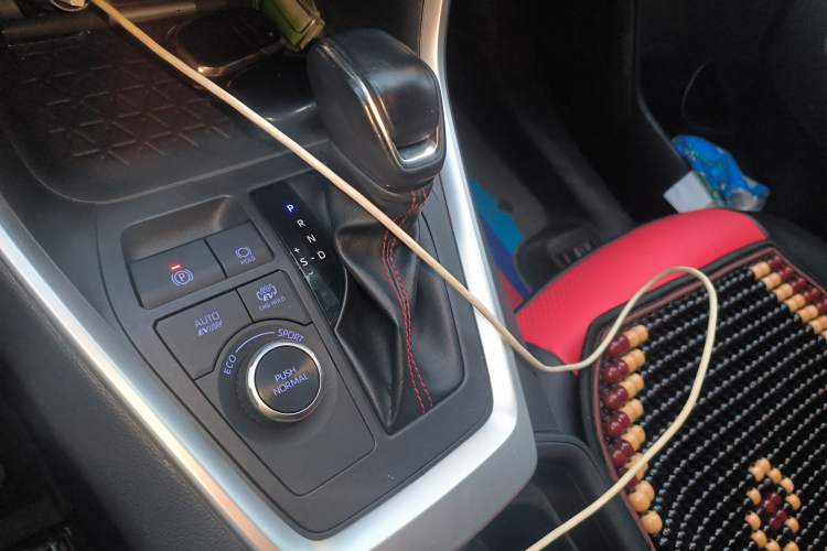 Used Toyota RAV4 Rongfang Plug-in Hybrid 2022 2.5L Two-Wheel Drive Elite Pro