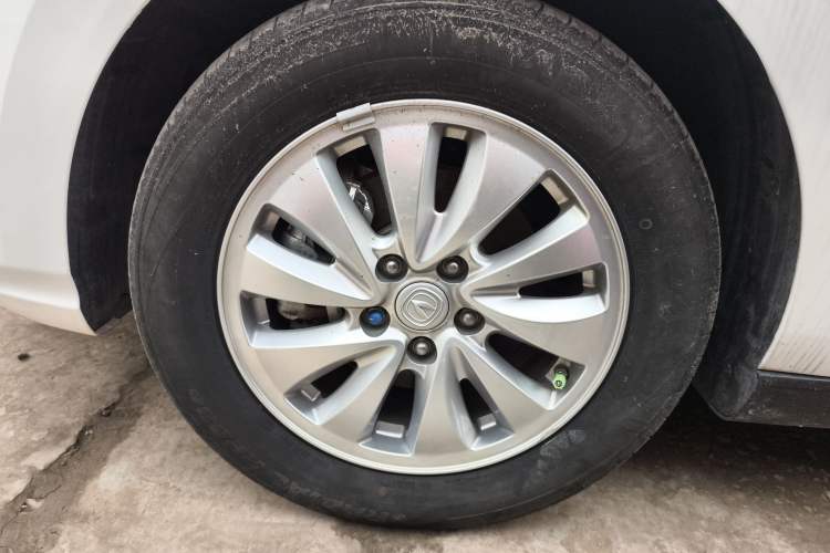 Used Changan Eado New Energy 2022 EV460 Smart Ride-Hailing Edition – Lithium Iron Phosphate