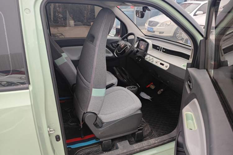 Used Wuling Hongguang MINIEV 2021 Macaron Premium Model – Lithium Iron Phosphate
