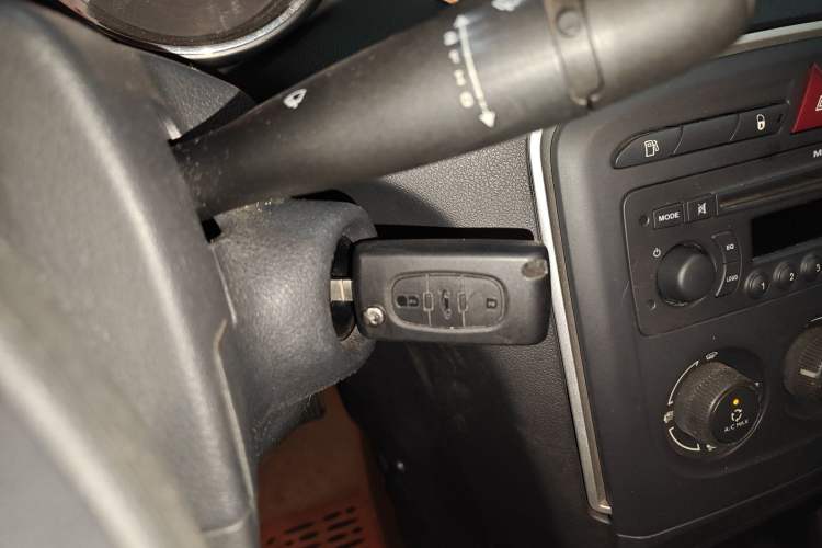 Used Peugeot 308 2013 1.6L Manual YouShang Model