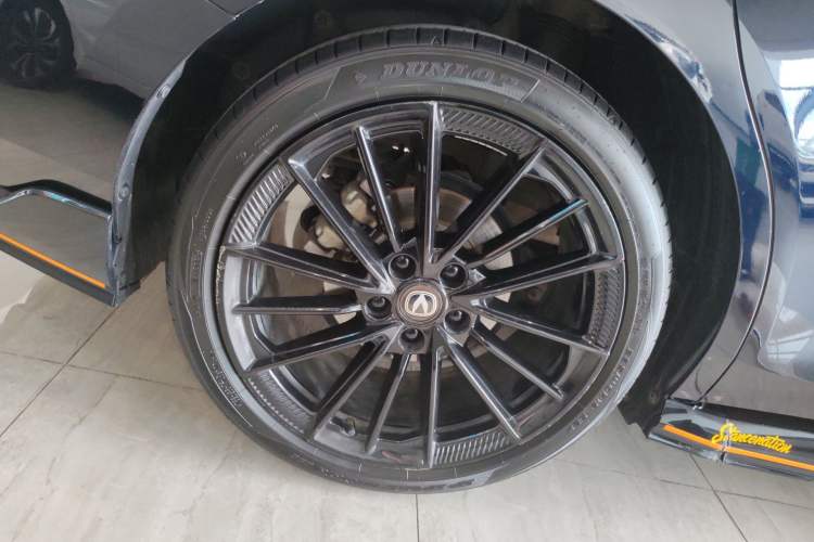Used CHANGAN UNI-V 2022 1.5T Sport Edition Right Rear Wheel Hub