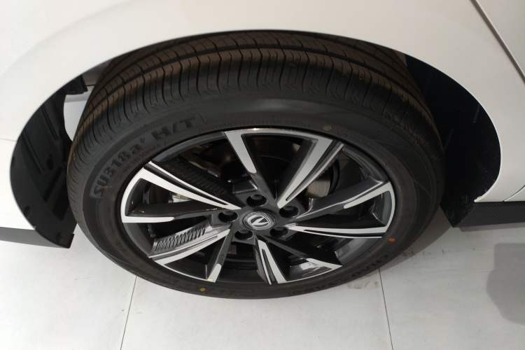 Used Changan Eado 2025 Blue Whale 1.5T 500Bar Prestige Model