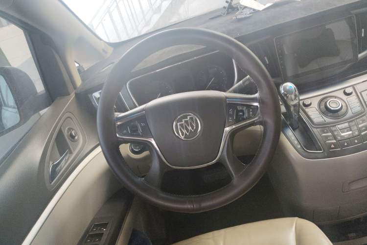 Used Buick GL8 2011 3.0L XT Luxury Business Flagship Edition
