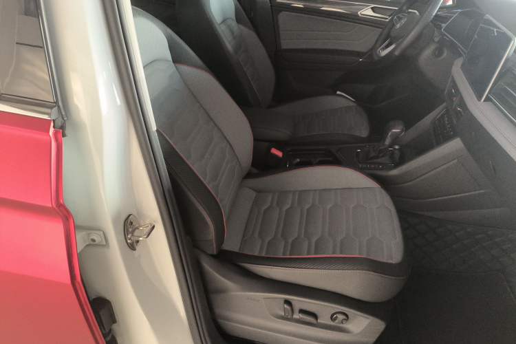 Used Volkswagen Tiguan L 2023 330TSI Automatic Two-Wheel Drive R-Line Flagship Edition