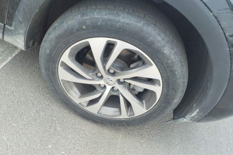 Used Buick Envision 2022 Encore S 552T Two-Wheel-Drive Luxury Model