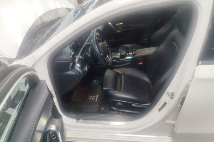 Used Mercedes-Benz A-Class 2020 Second Facelift A 180 L Sport Sedan Left Front Seat