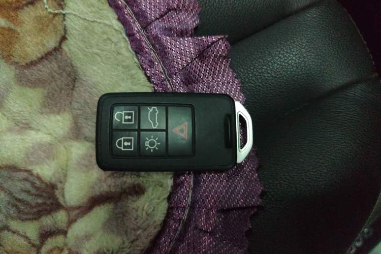 Used Volvo XC60 2015 T5 Smart Upgrade Model Vehicle Key