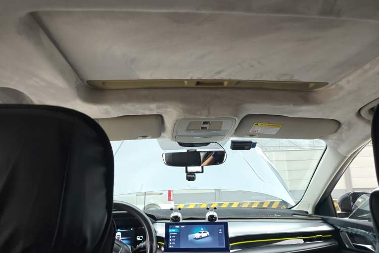 Used Roewe i5 2021 1.5L CVT Diamond Edition Headliner