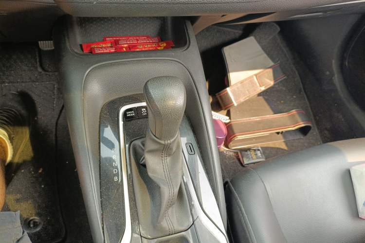 Used Toyota Corolla 2021 Dual-Motor 1.8L E-CVT Elite Edition Gear Lever