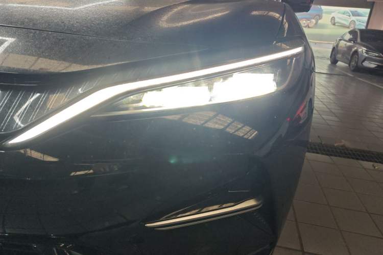Used BYD Song L EV 2025 Intelligent Driving Version 662 km LiDAR Excellence Edition Left Front Headlight
