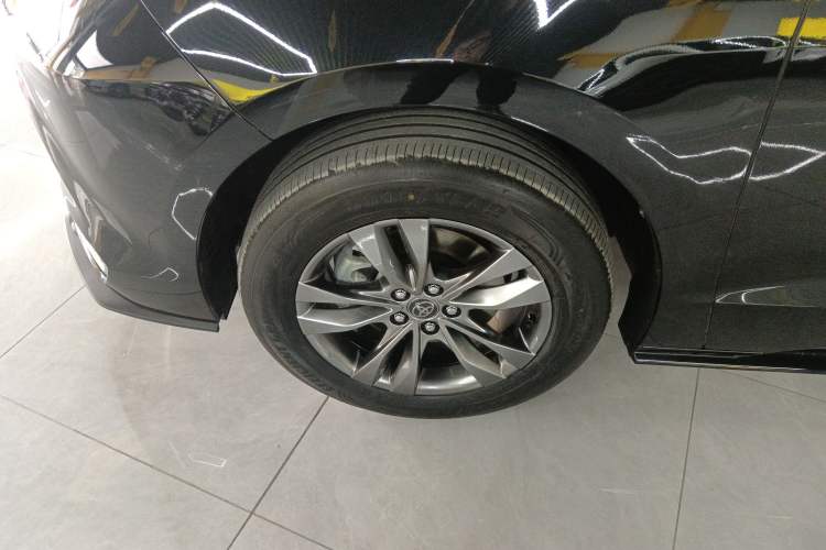 Used Toyota Sienna 2026 Model 2.5L Dual-Engine Two-Wheel-Drive Comfort Edition