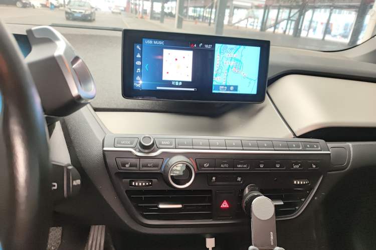 Used BMW i3 2018 Luxury Model
