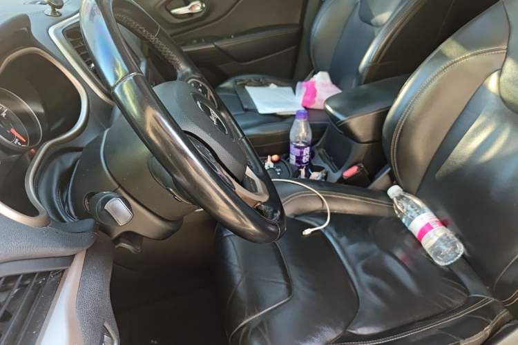 Used Jeep Cherokee 2017 2.0L Superior Edition