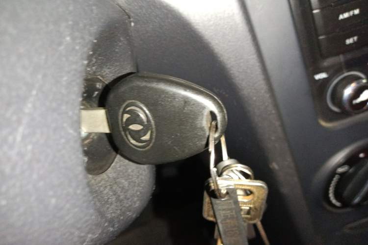 Used Dongfeng Aeolus H30 2012 CROSS 1.6L Manual Luxury Model