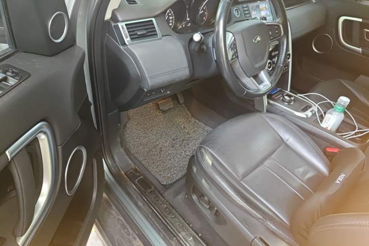 Used Land Rover Discovery Sport 2018 240 PS SE Version
