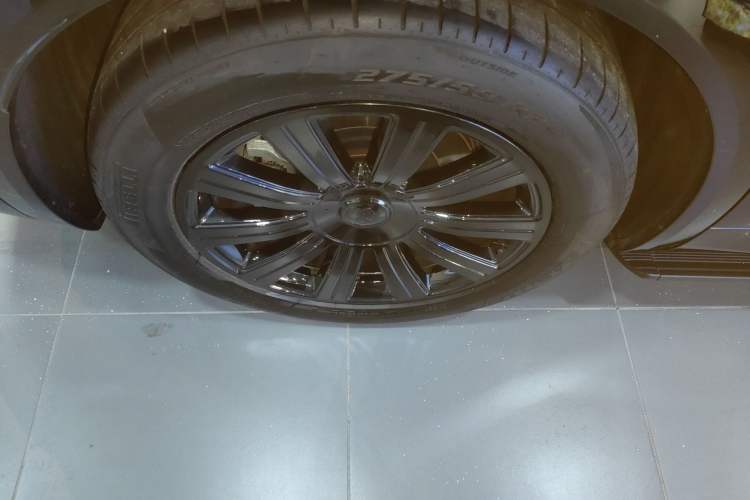 Used Hima AITO M8 2025 Extended-Range Max+ Version 53.4 kWh 6-Seater Edition