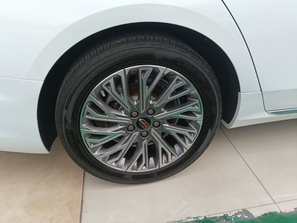 Hongqi H5 2023 2.0T Automatic Smart Connect Flagship Edition - Chinese Trim Ling — снимка 11