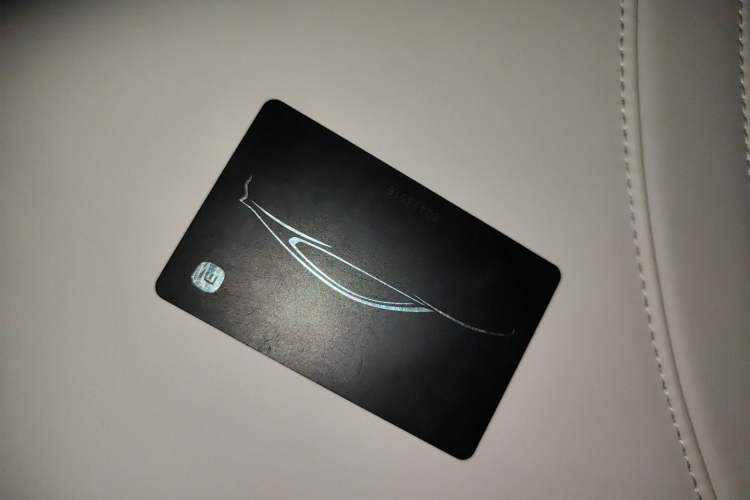 Used Xiaomi Auto SU7 2024 Rear-Drive Ultra-Long Range Advanced Pro-Level Intelligent Driving Version Vehicle Key