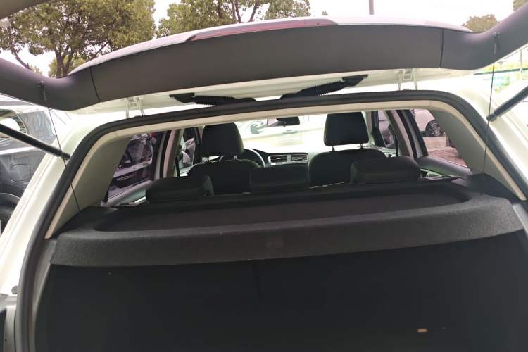 Used Volkswagen Golf 2020 Zhiai Edition 280TSI DSG Comfort Model Trunk